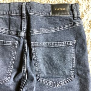 Express Super High Rise Mom Jeans